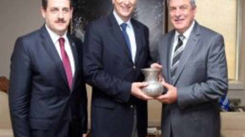 Ak Parti Genel Başkan Yardımcısı Reha Demene&ccedil; Kocaeli'de