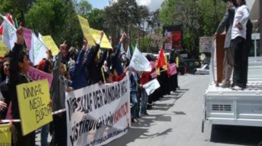 Mustazaf-Der'in Kapatılması Tatvan'da Protesto Edildi