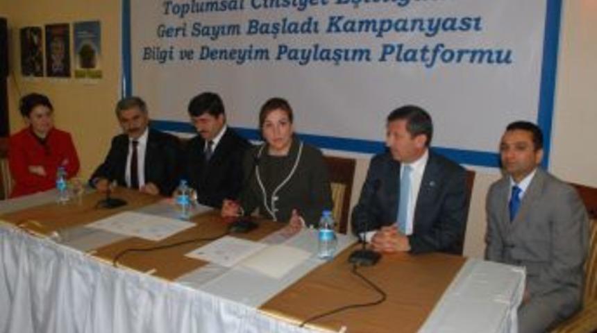 TBMM Kadın Erkek Fırsat Eşitliği Komisyonu B&ouml;lgesel Toplantısı Tokat'ta Yapıldı