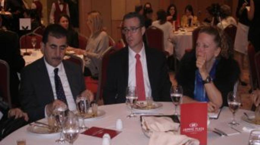 Mark Lewis: T&uuml;rkiye'nin Orta Vadeli G&ouml;r&uuml;n&uuml;m&uuml; Son Derece Iyi