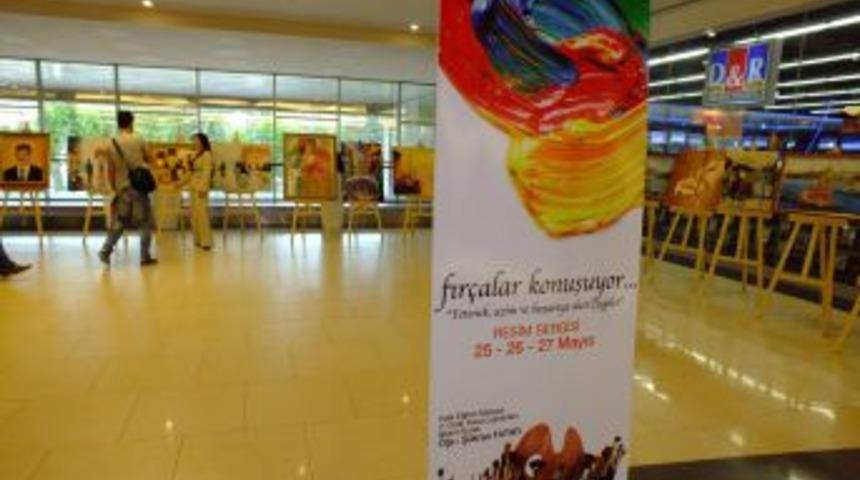 Kursiyerler Resim Sergisi A&ccedil;tı