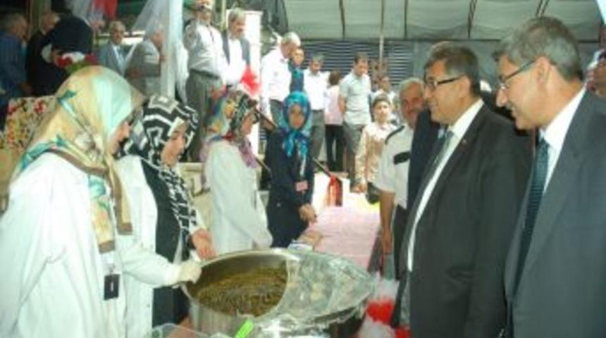 Manavgat'ta Hayır &Ccedil;arşısı Şelale Kermesi D&uuml;zenlendi