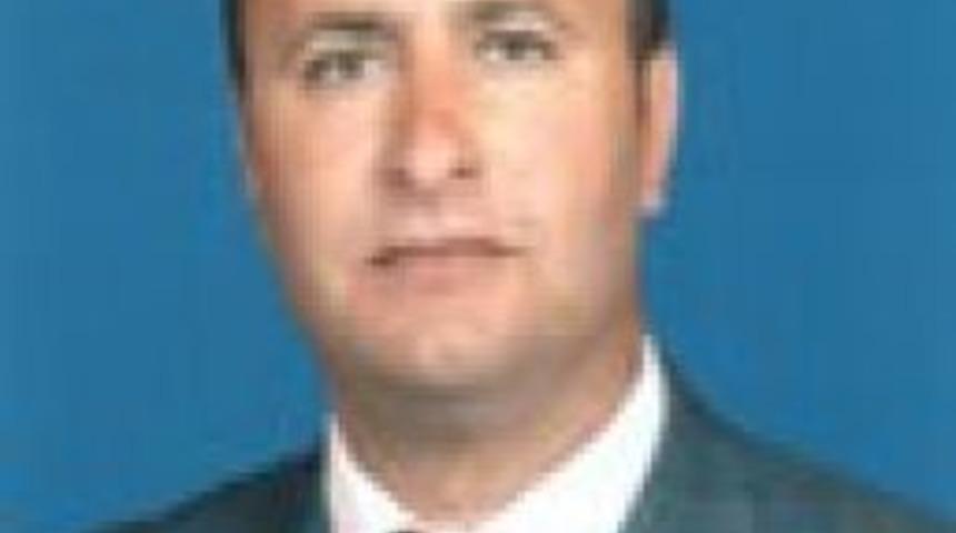 Erzurum'da Okul M&uuml;d&uuml;r&uuml;n&uuml;n Bı&ccedil;aklanması Protesto Edildi