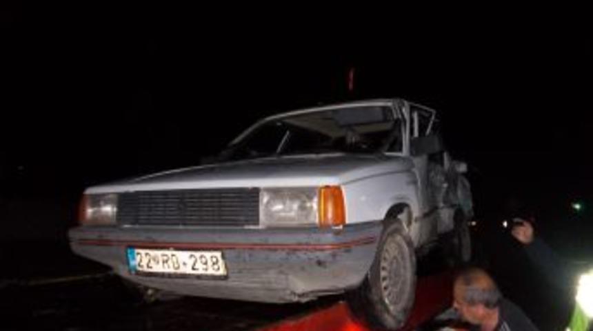 Keşan&rsquo;da Otomobil Ile TIR &Ccedil;arpıştı: 5 Yaralı