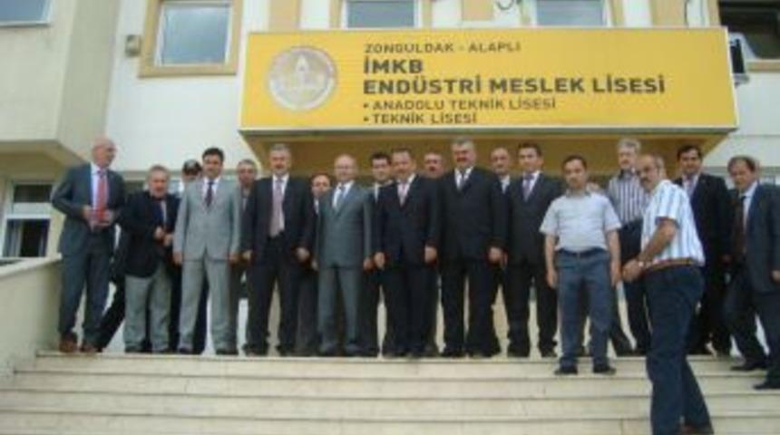 Okulları Ziyaret Ettiler