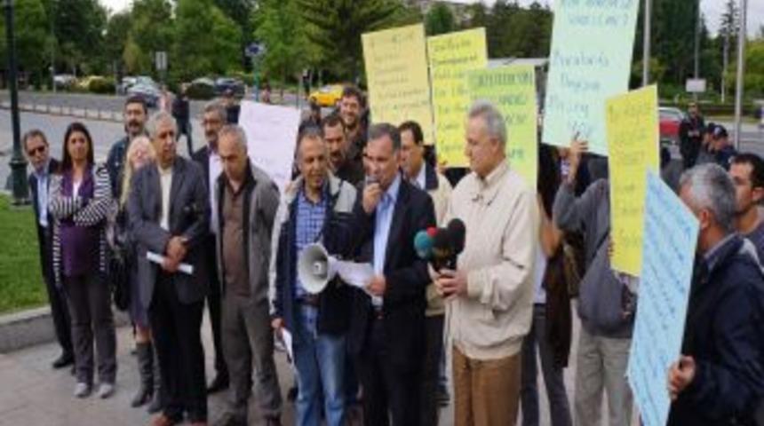 Meclis Karşısında Yeni Anayasa Eylemi