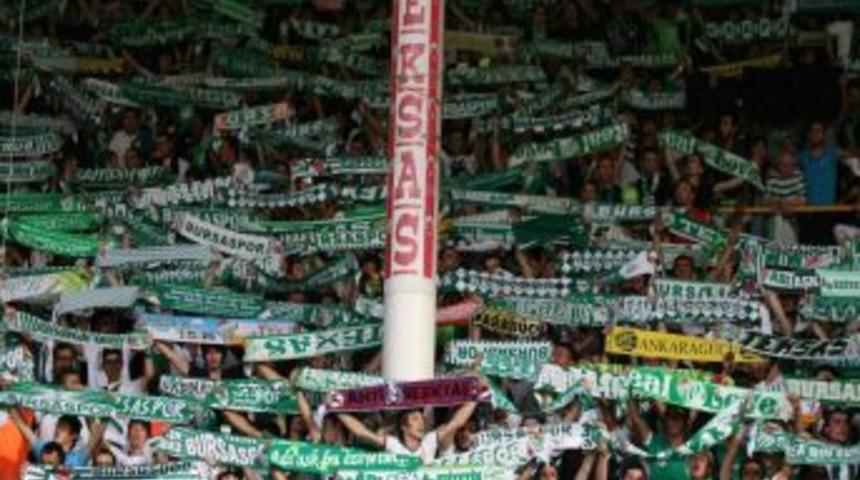 Bursasporlu Taraftarlardan Holmen &Ccedil;ağrısı