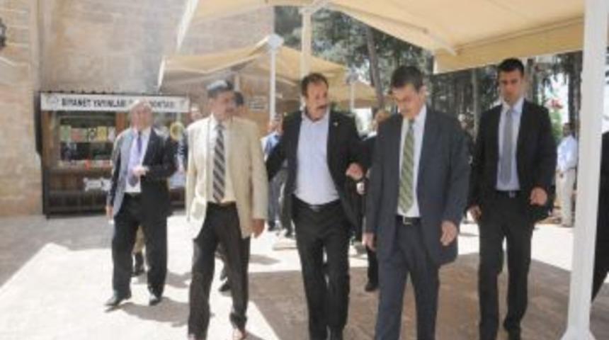 Vali G&uuml;ven&ccedil;, Harran'ı Gezdi