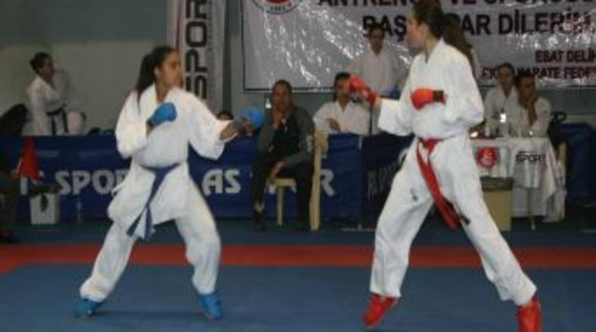 T&uuml;rkiye Kul&uuml;pler Arası &Uuml;mit-Gen&ccedil; Ve B&uuml;y&uuml;kler Karate Takım Şampiyonası