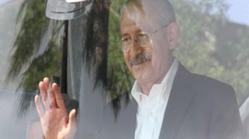 Adana'da 'kılı&ccedil;daroğlu' İzdihamı