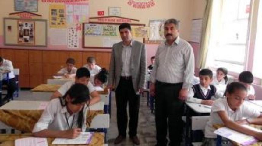 Besni'de Başarı Tespit Ve Karşılaştırma Sınavı Yapıldı