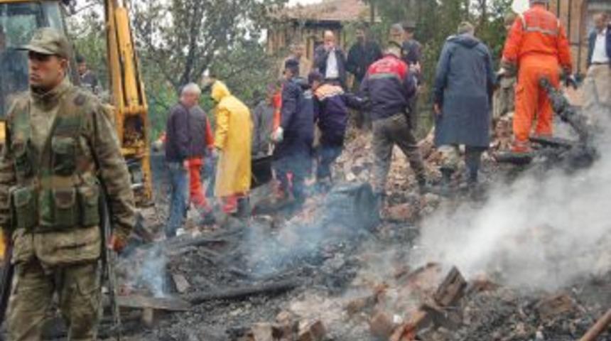 Kastamonu'da &Ccedil;ıkan Yangında 1 Kişi Hayatını Kaybetti