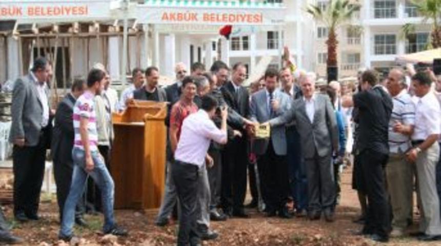 Akb&uuml;k Yavuz Selim Camiinin Temeli Atıldı