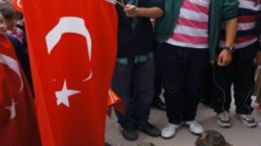 Emekli Uzman &Ccedil;avuşlar, Aileleriyle &Ouml;zl&uuml;k Haklarını Istedi