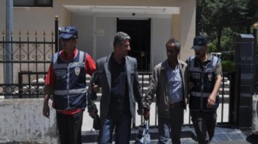 Kamyonun Benzin Deposundan 61 Kilogram Eroin &Ccedil;ıktı