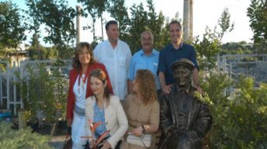 Didim &Ccedil;i&ccedil;ek Şenliği Başladı