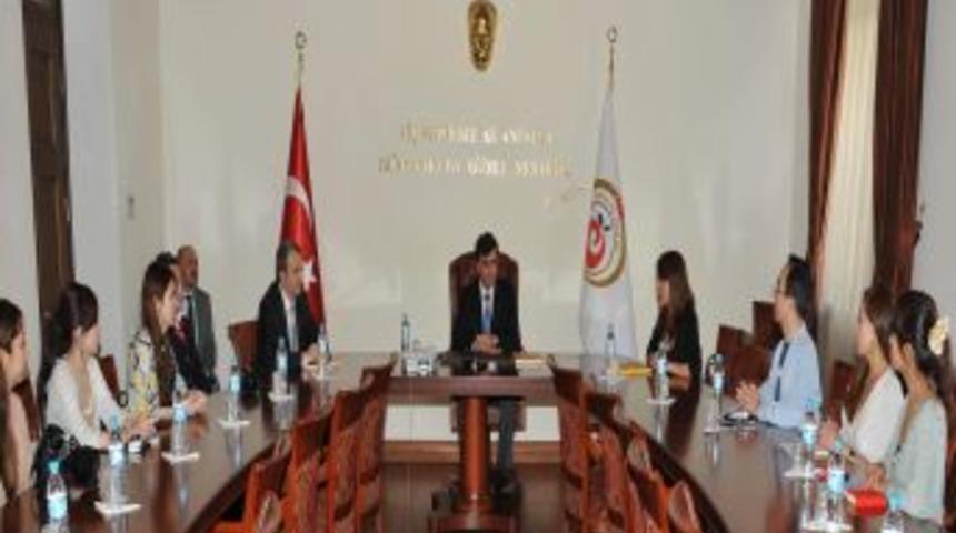 Japon Basın Mensupları Valiliği Ziyaret Etti