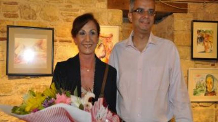 &Ccedil;iğdem Tuncay Kuşadası'nda Suluboya Resimlerini Sergiledi