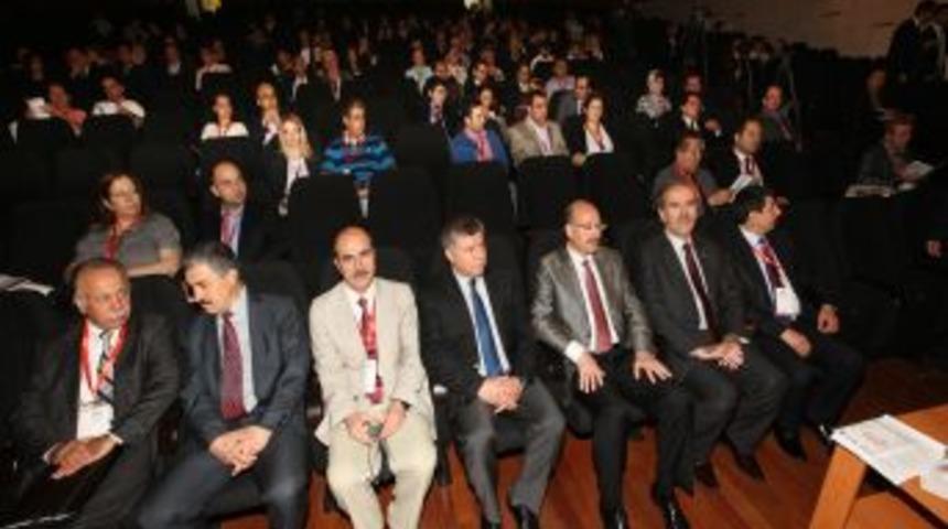 Başkan Altepe: Bilim Merkezleri Bilim Toplumuna Ge&ccedil;işin Temeli