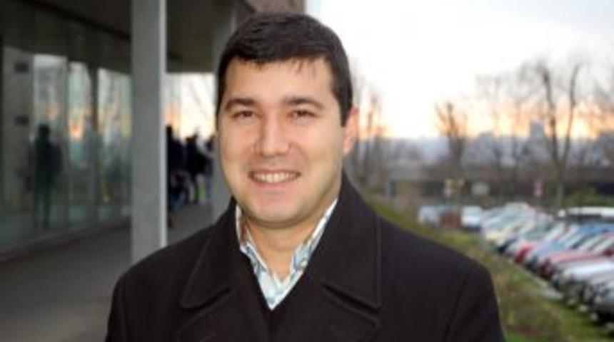 T&uuml;rk Fizik&ccedil;i Altınpınar: CERN Deneyi Kainatın Başlangıcına Yolculuk