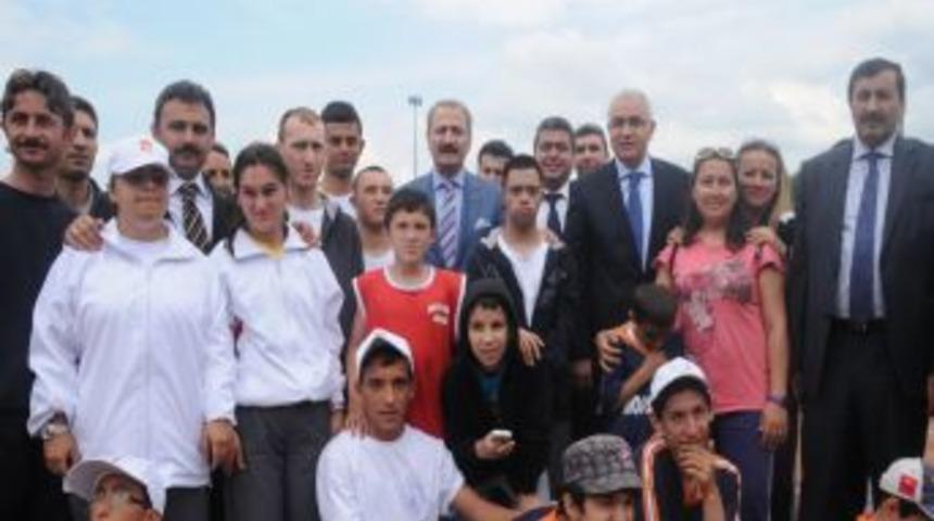 Bakan &Ccedil;ağlayan: En C&ouml;mert Ve Babayiğit Teşvik Sistemini Getirdik