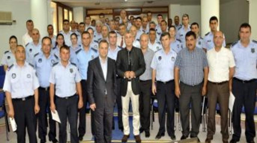 Zabıta Personeli Sertifikalarını Başkan S&ouml;zen'den Aldı