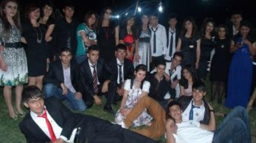 &Ccedil;pl &Ouml;ğrencilerinden Yıl Sonu Eğlencesi