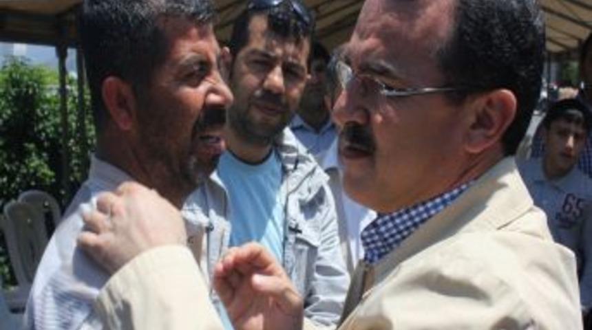 Bakan Ergin, Kur'an Kursu &Ouml;ğrencilerinin Ailelerini Ziyaret Etti