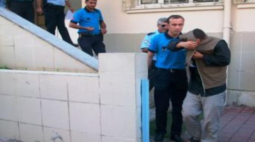 Sahte Sonda Takıp Dilenirken Yakalandı