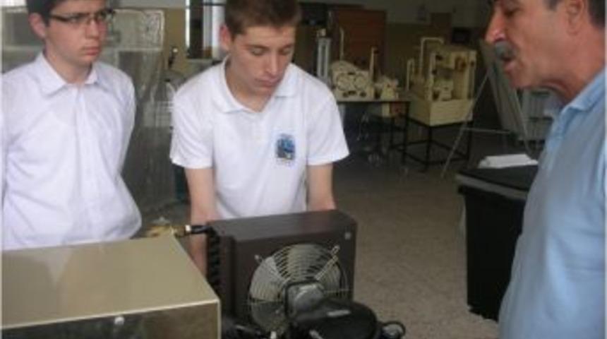 Yamanlar, Enerji Projeleri Yarışmasında &Ccedil;ifte Derece Elde Etti