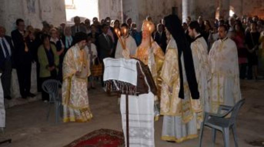 Bartholomeos İntihar Saldırısında Yaralananlar İ&ccedil;in Dua Etti