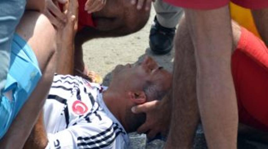 Kalp Krizi Ge&ccedil;iren Vatandaşın İmdadına Cankurtaranlar Yetişti