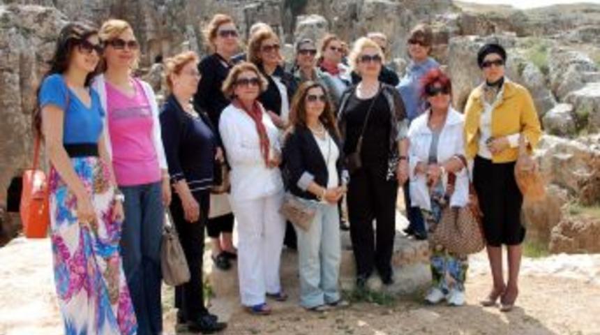 Bakan Çağlayan'ın Eşi Adıyaman'ı Gezdi