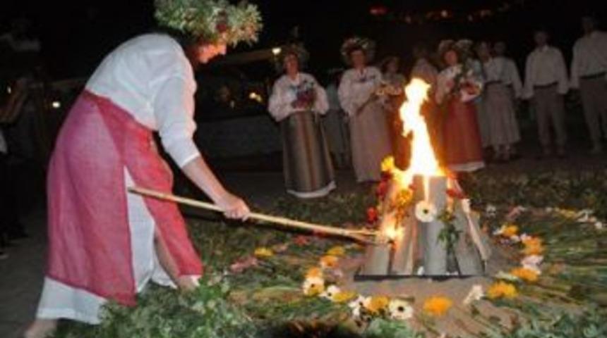 Alanya Turizm ve Sanat Şenliği devam ediyor.