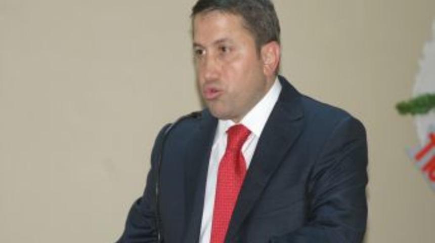 İşadamlarına T&uuml;rk Ticaret Kanunu Ve Yeni Teşvik Paketi Semineri Verildi