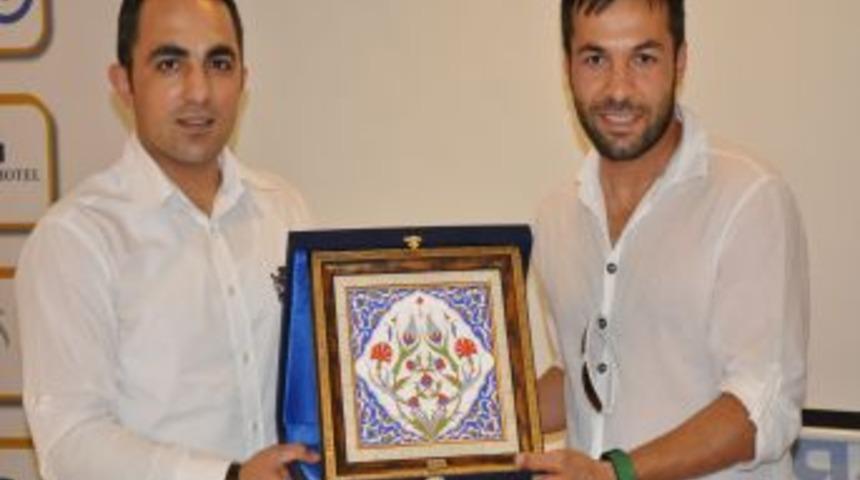 Mersin&rsquo;de Işadamları Futbol Turnuvası D&uuml;zenledi