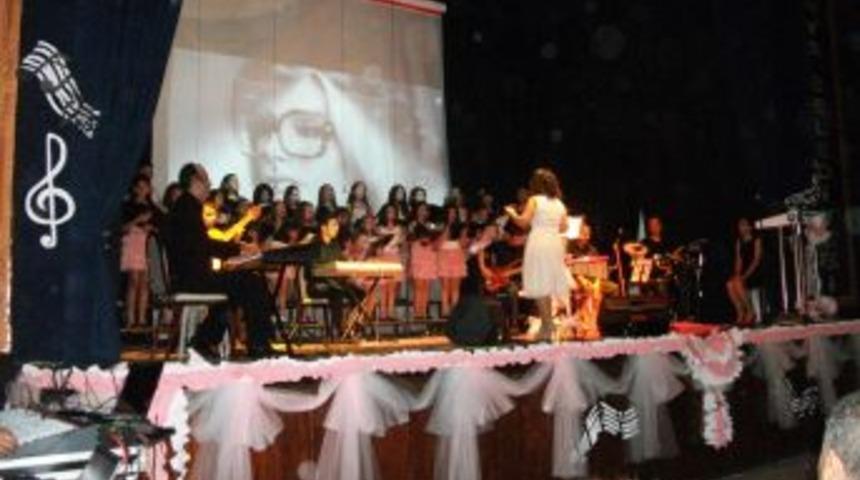 &Ouml;ğrencilerden 70'li Yıllara Yolculuk