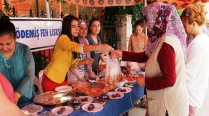 &Ouml;demiş Fen Lisesi'nden Okul Yararına Kermes