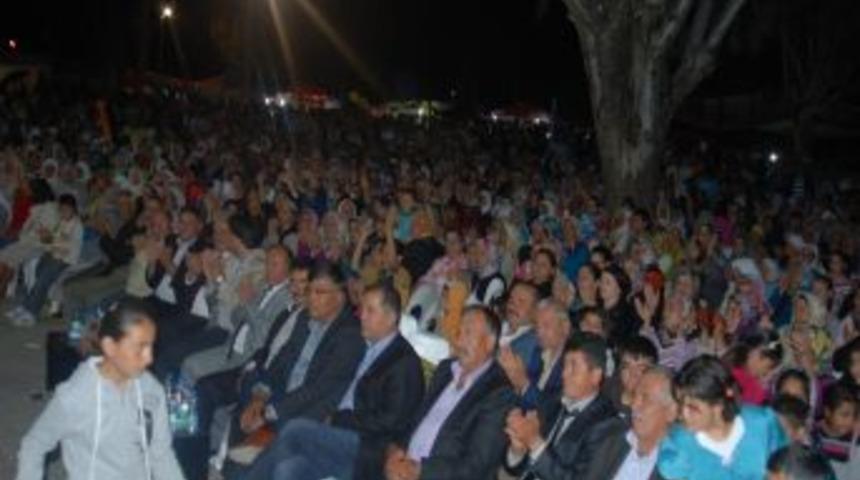 Bahar Konserinde Ankaralı Namık Coşturdu