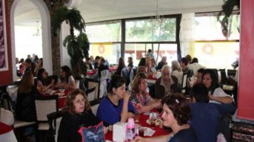 K&ouml;y Enstit&uuml;leri'nin Kuruluşu Kokteyle Kutlandı