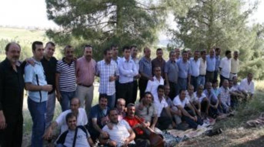 Eski Okul Arkadaşları Piknikte Buluştu