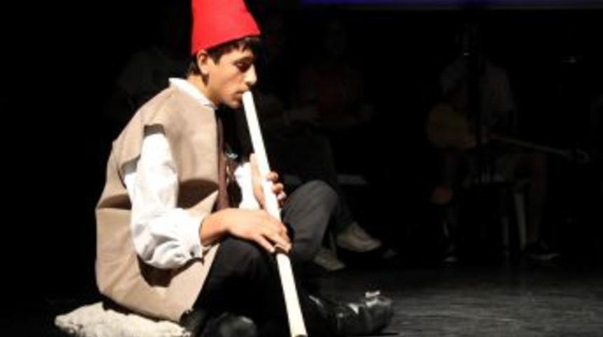 Salihli'de &Ouml;ğrencilerin Performansı Hayran Bıraktı