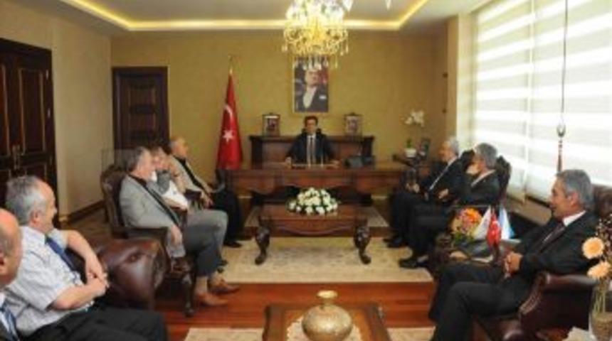 Samsun İl Genel Meclis &Uuml;yeleri Vali G&uuml;zeloğlu İle Buluştu