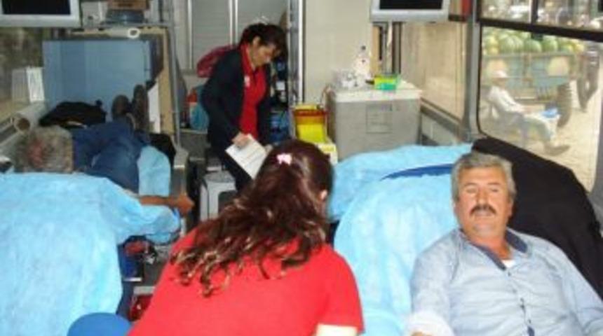 Sarıgöl'de Kızılay 301 Ünite Kan Topladı