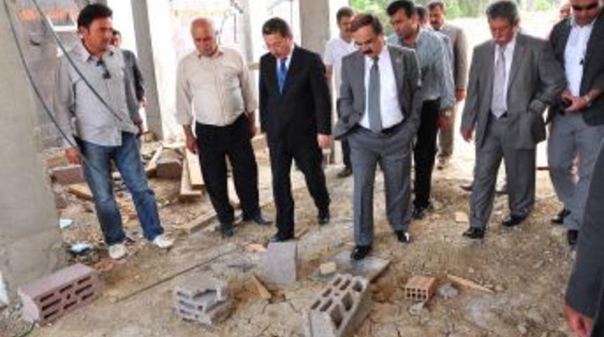 Vali Coş sanayi sitesini ziyaret etti