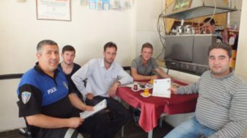 Polisten cami ve &ccedil;ocuk parkı istediler