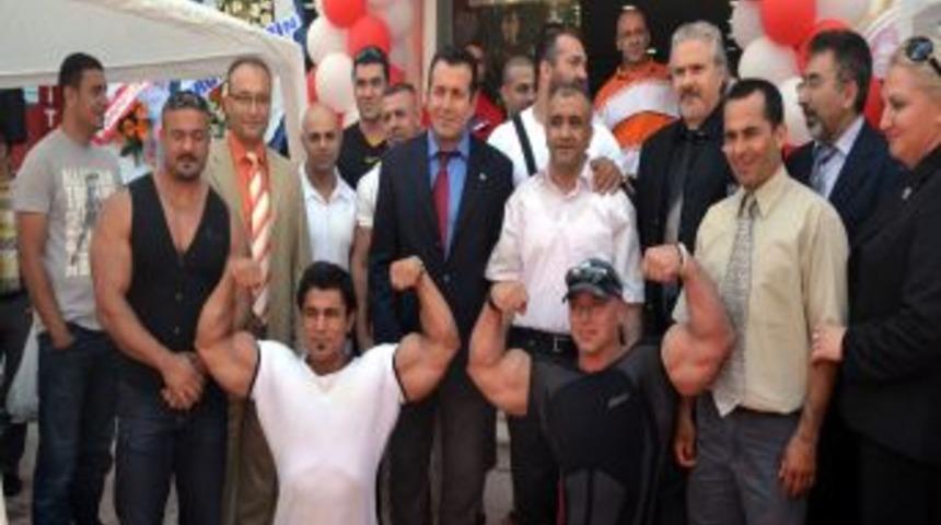 'şampiyonlar' A&ccedil;ılışta Buluştu