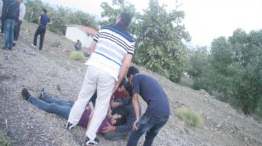 Elazığ'da Trafik Kazası: 1 &Ouml;l&uuml;, 6 Yaralı