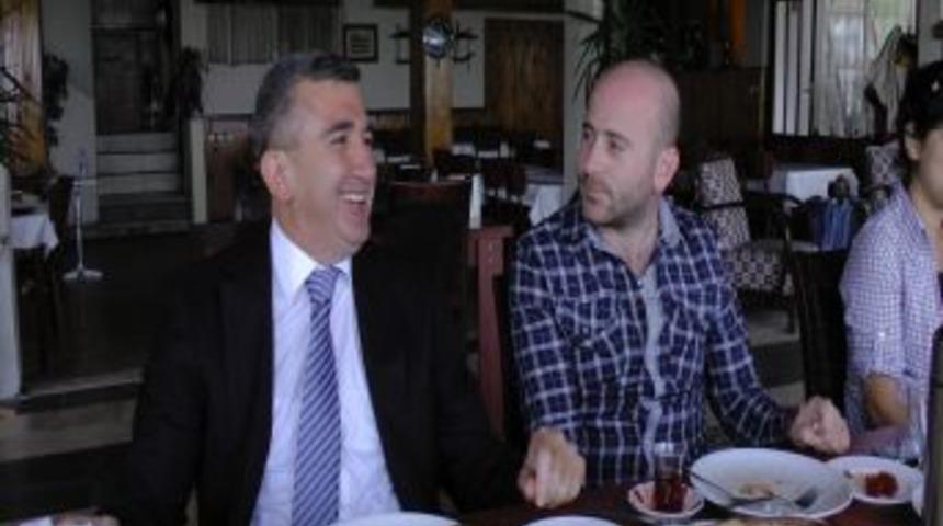 Ak&ccedil;akoca Chp Gen&ccedil;lik Kolları Başkan Albayrak İle Bir Araya Geldi