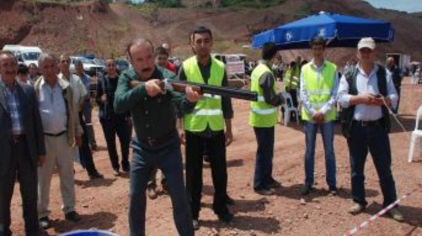 Başkan Doğan Attığını Vurdu